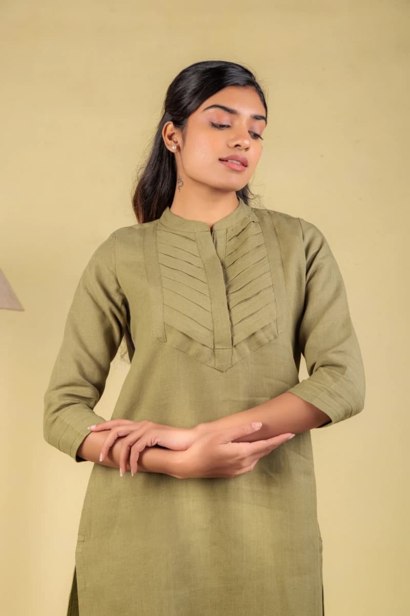 Green Pleated Kurta view 5